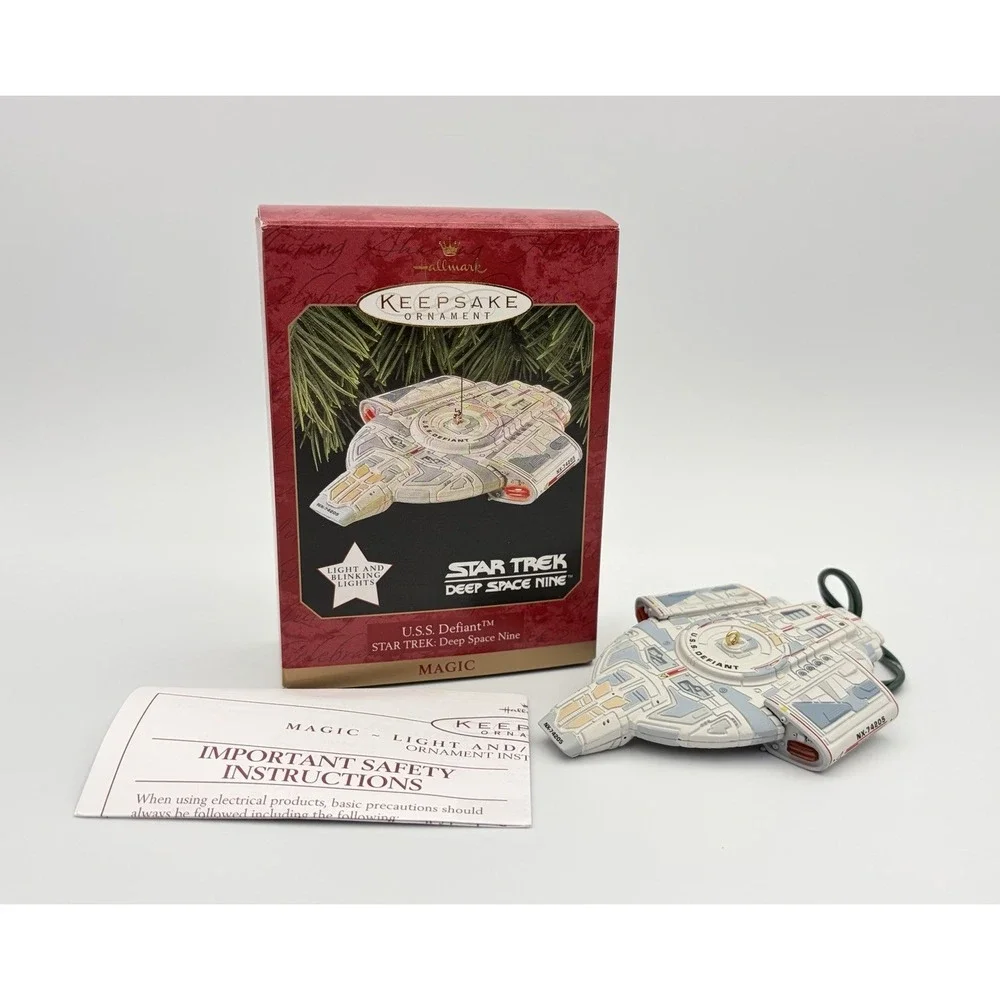 Hallmark Keepsake 1997 Star Trek Deep Space Nine USS Defiant Magic Ornament VTG